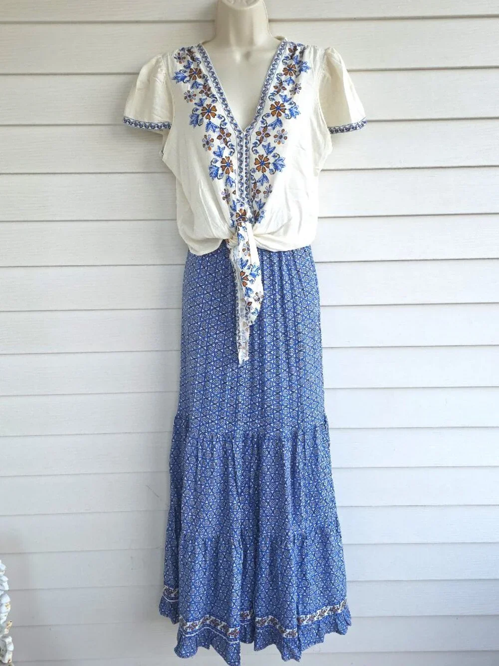 NWT 2 piece set MAX STUDIO Rayon blend lightweight floral design